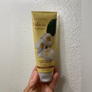 Vintage bath and body works white tea and ginger lotion